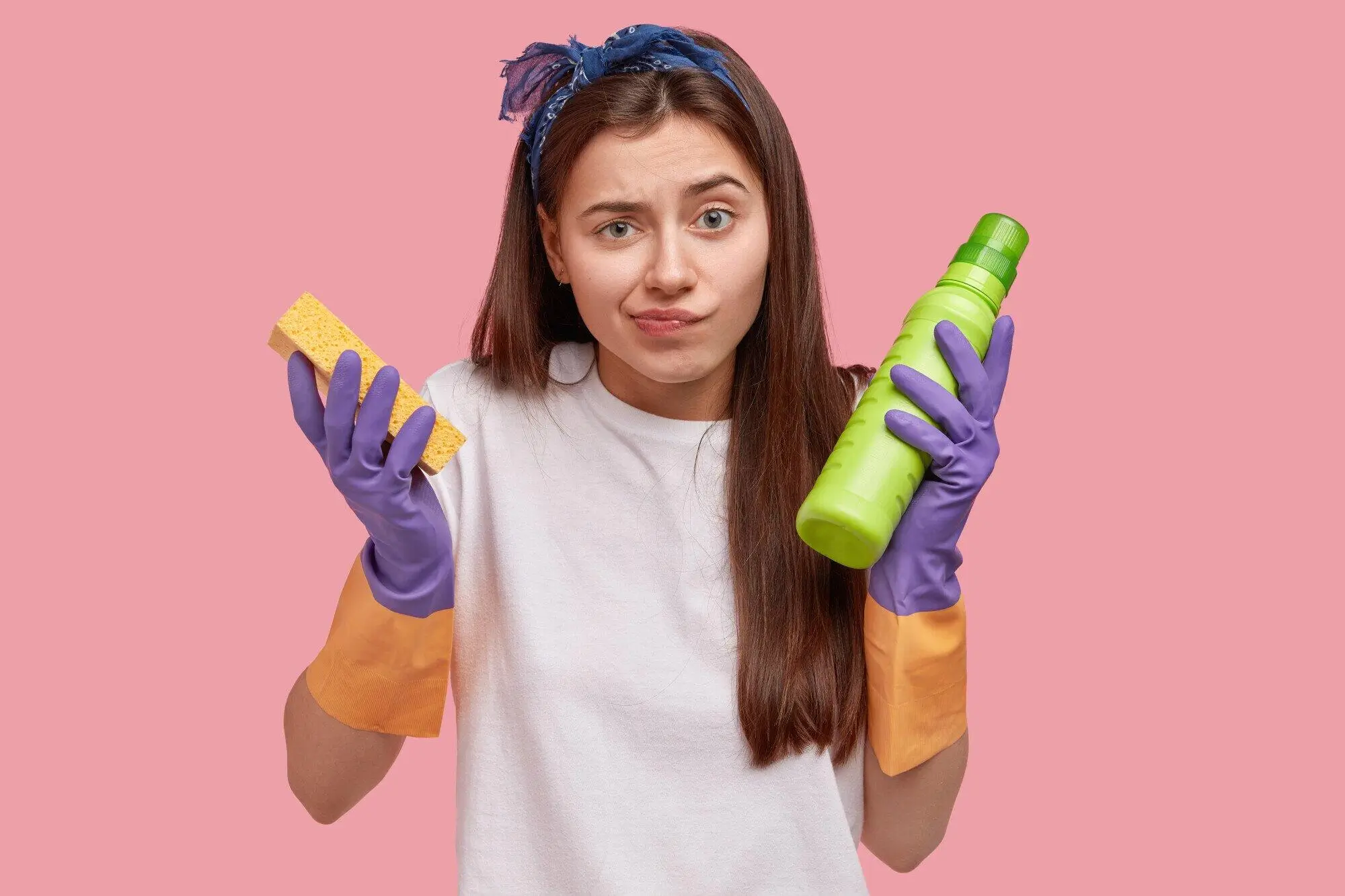 Bathroom Cleaning Tips for Vacation Rentals: A Spotless Experience in Riverside, CA